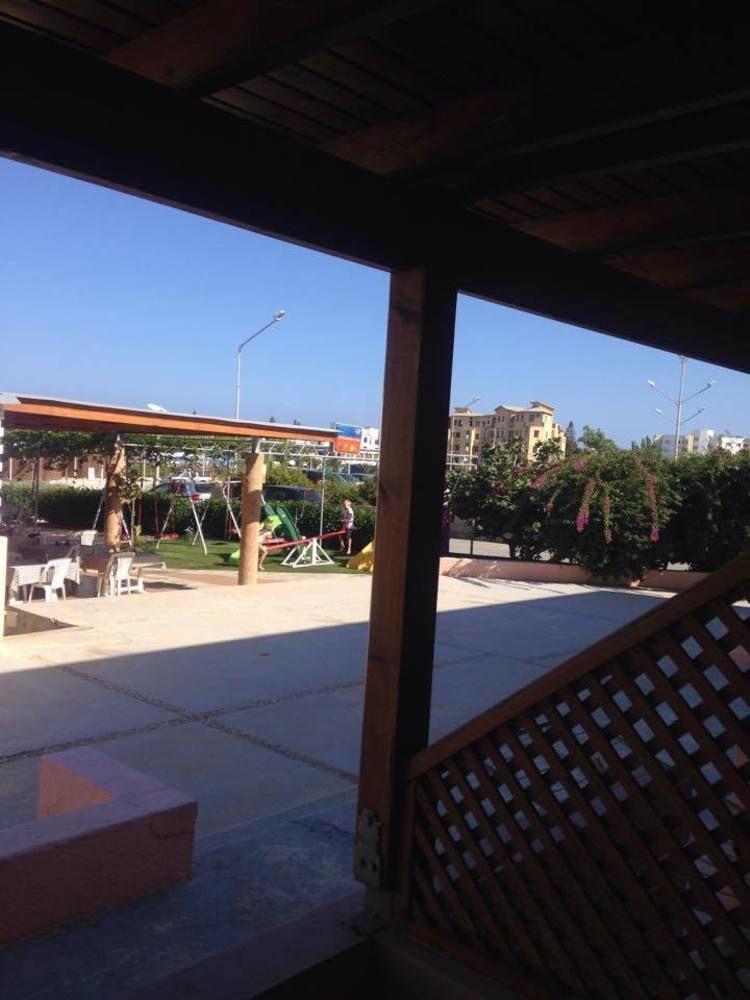 פרוטאראס Blue Peter Apartments מראה חיצוני תמונה