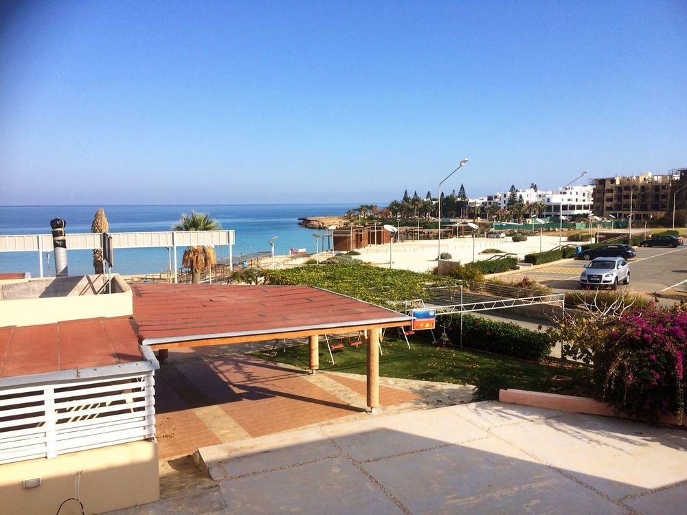 פרוטאראס Blue Peter Apartments מראה חיצוני תמונה